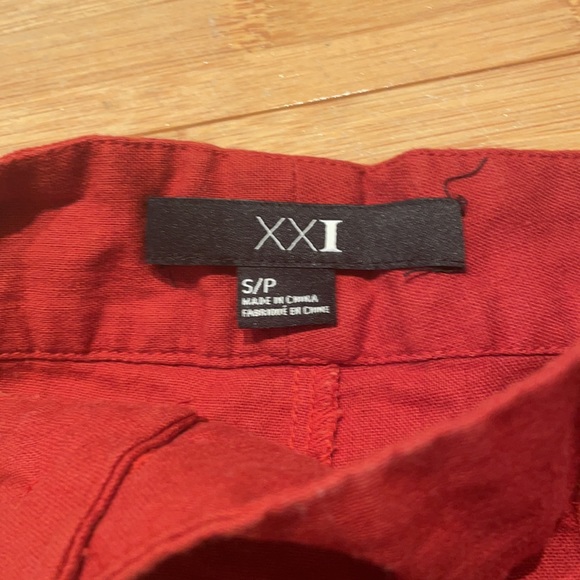 Shorts - Picture 3 of 3